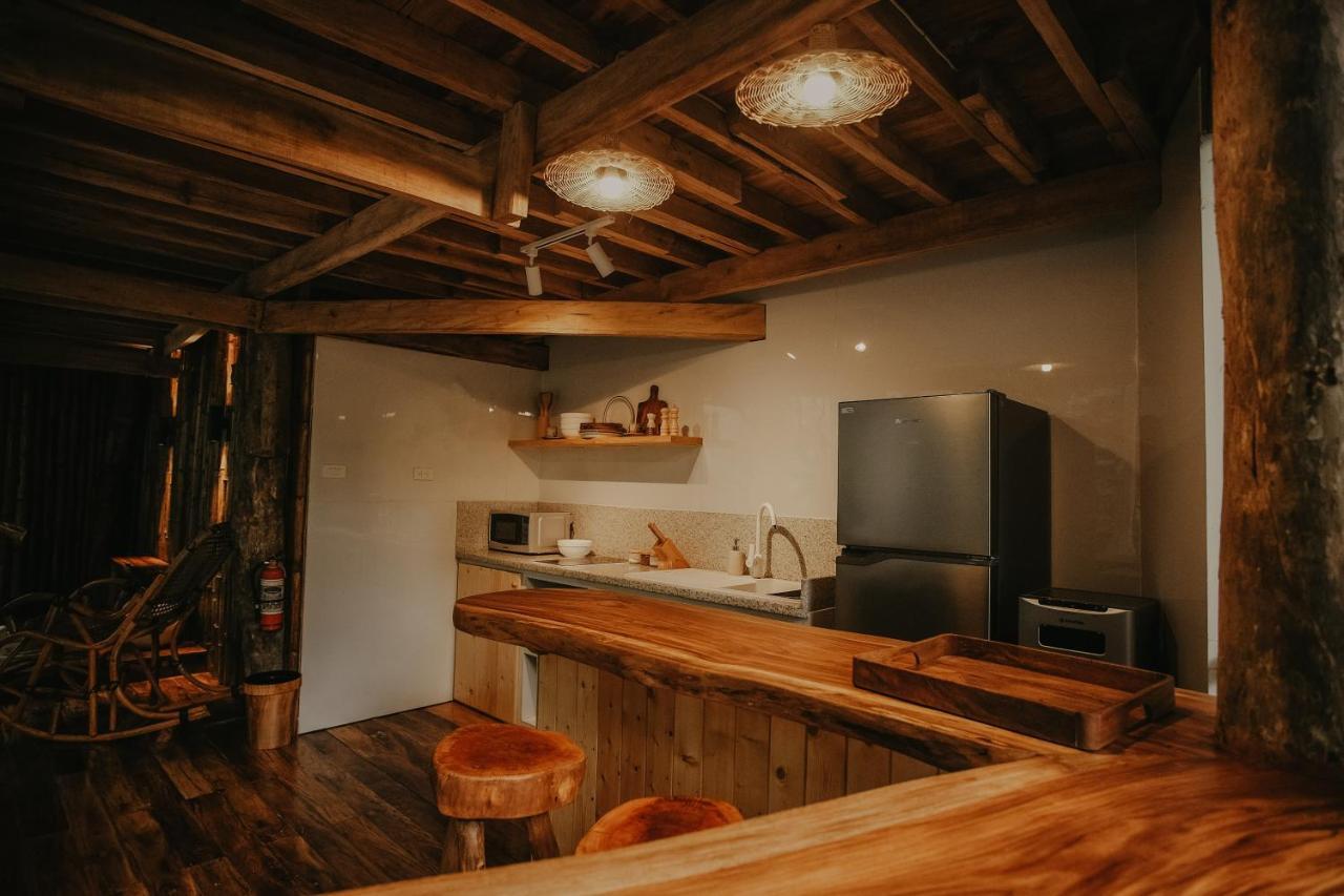 Treehouse De Valentine Villa Balamban Bagian luar foto