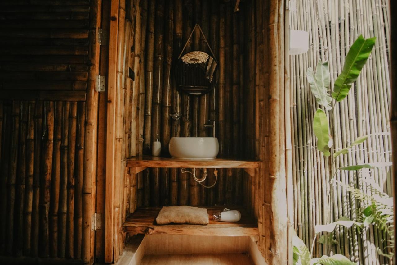 Treehouse De Valentine Villa Balamban Bagian luar foto