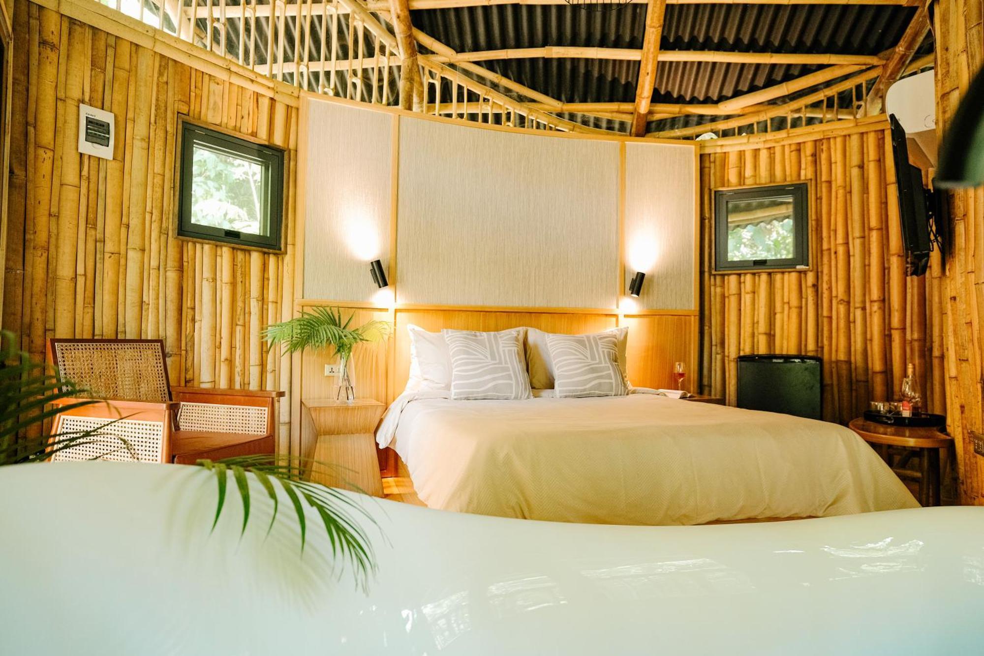 Treehouse De Valentine Villa Balamban Bagian luar foto